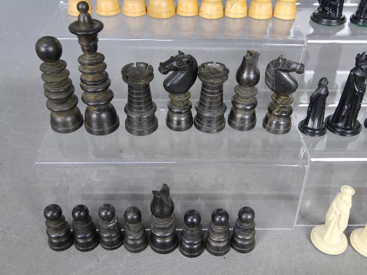 Two chess sets to include a St George pattern example with 10 cm king and one other. - Image 3 of 5