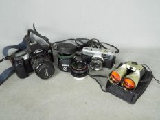 Photography - lot to include a Canon EOS 1000F, an Olympus Trip 35 and similar.