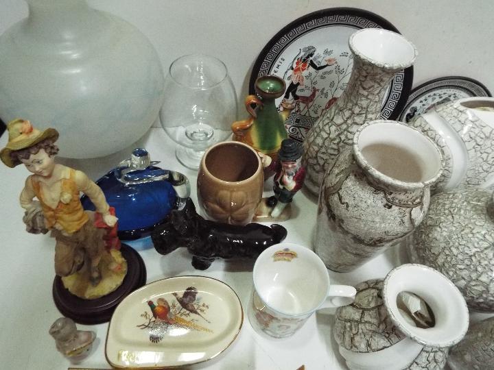 Large Decorative Ceramic collection. - Image 7 of 7
