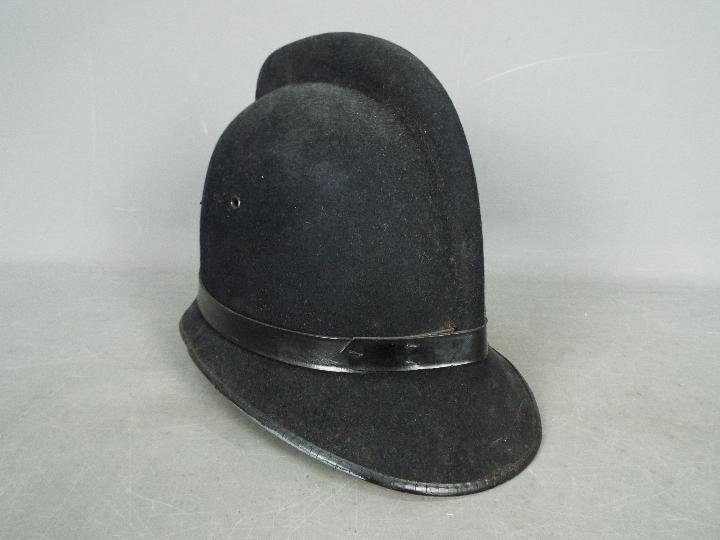 Vintage Oldham Police helmet. - Image 3 of 6