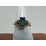 9 ct. A 9 ct gold ring stone set ring, 2.