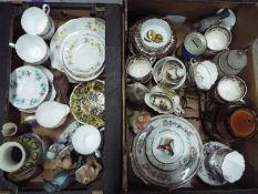 A mixed lot of ceramics to include Oriental, tea wares, Wedgwood, Royal Worcester,