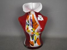 A Murano Glass torso vase, approx 31 cm Condition Report: No apparent significant damage,