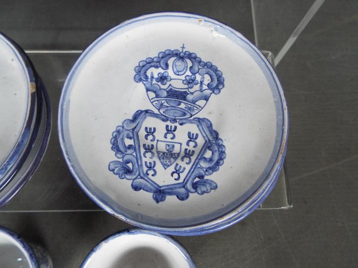Six blue and white coffee cans and saucers depicting the coat of arms of Joao V of Portugal (Sun - Image 2 of 5