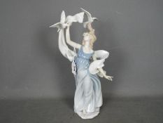 Lladro - Inspiration Millennium 1999, 'New Horizons' # 6570,