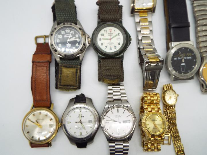 A collection of lady's and gentleman's wristwatches to include Sekonda, Limit, Seiko and similar. - Image 2 of 4