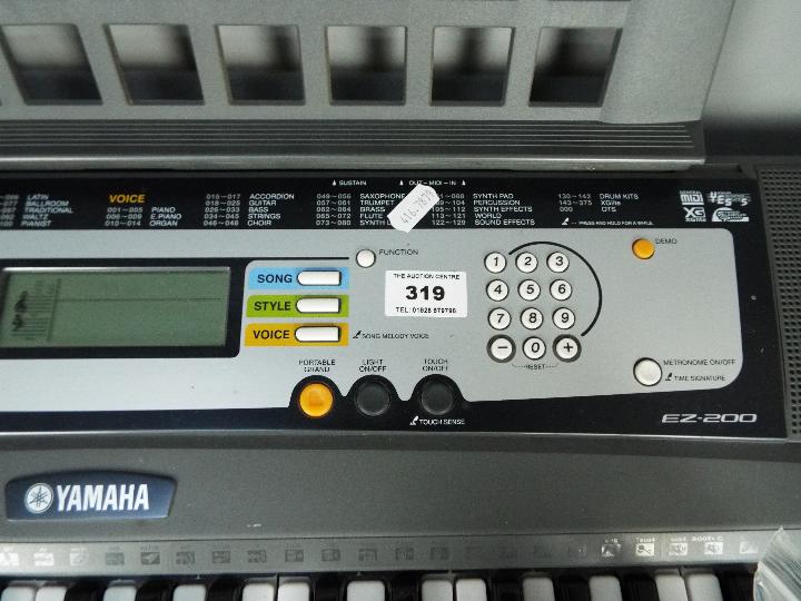 A Yamaha EX-200 keyboard - Image 3 of 3