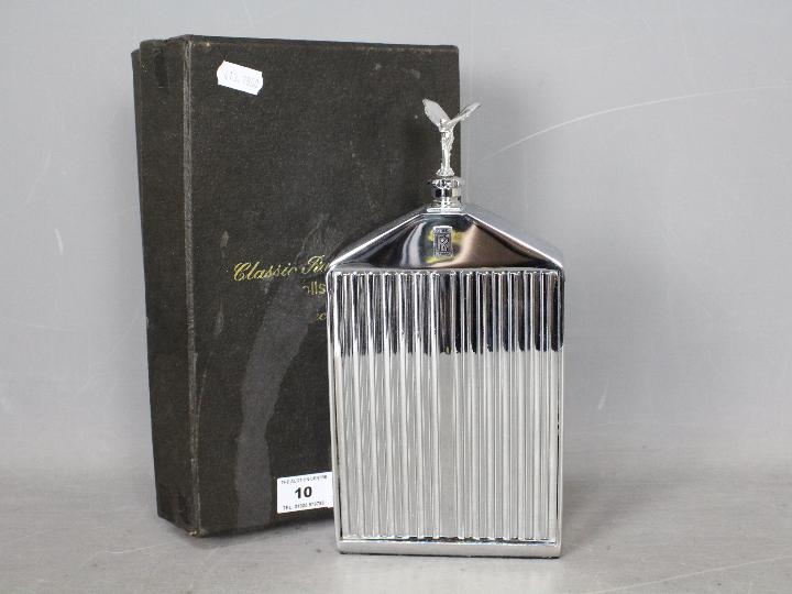 Automobilia - A Ruddspeed novelty spirit decanter in the form of a Rolls Royce radiator c.