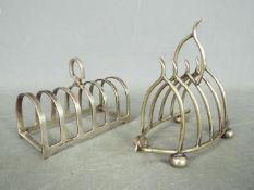 A George VI hallmarked silver, six division toast rack, Sheffield assay 1937,