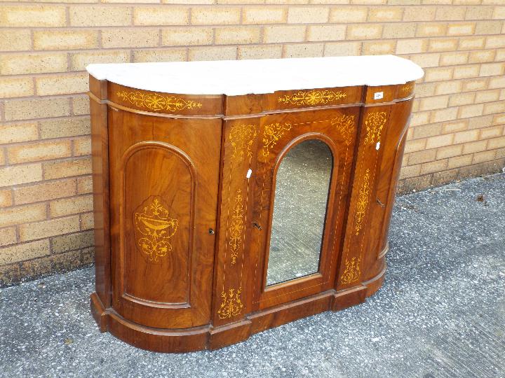 A marble topped credenza with inlaid decoration, approximately 86 cm x 120 cm x 36 cm. - Image 2 of 4