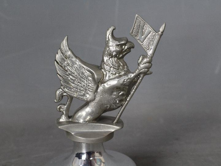 Automobilia - A Vauxhall Griffin car mascot, mounted to base, approximately 8 cm (h), - Image 3 of 3