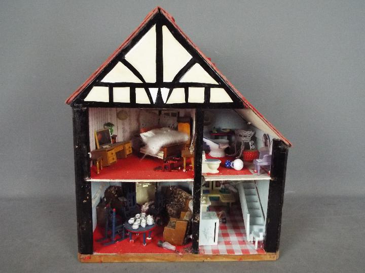 Three scratch built wooden dolls houses. Click on photographs to view each house. - Image 4 of 8