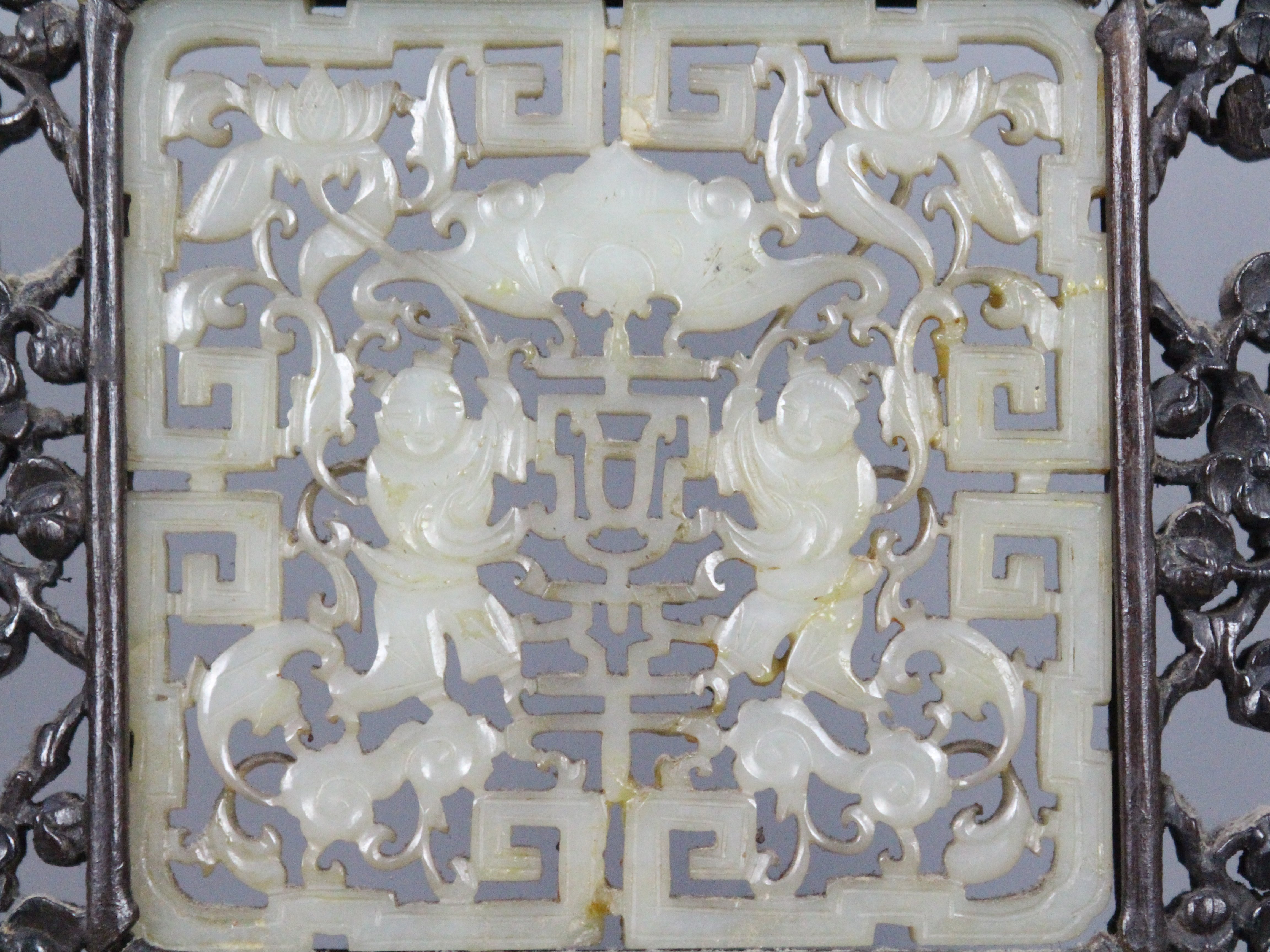 A carved wood and jade table screen, - Image 11 of 12