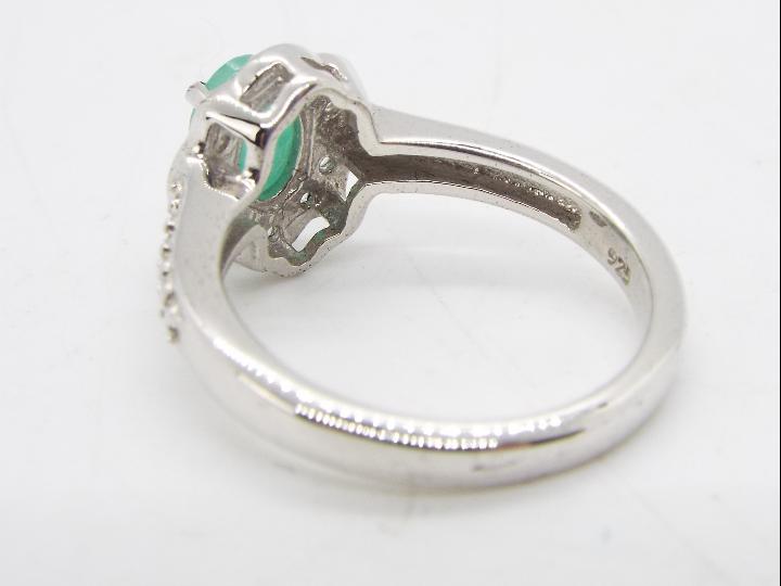 A Carnaiba Brazilian Emerald & White Topaz Sterling Silver ring size N to O issued in a limited - Image 2 of 3