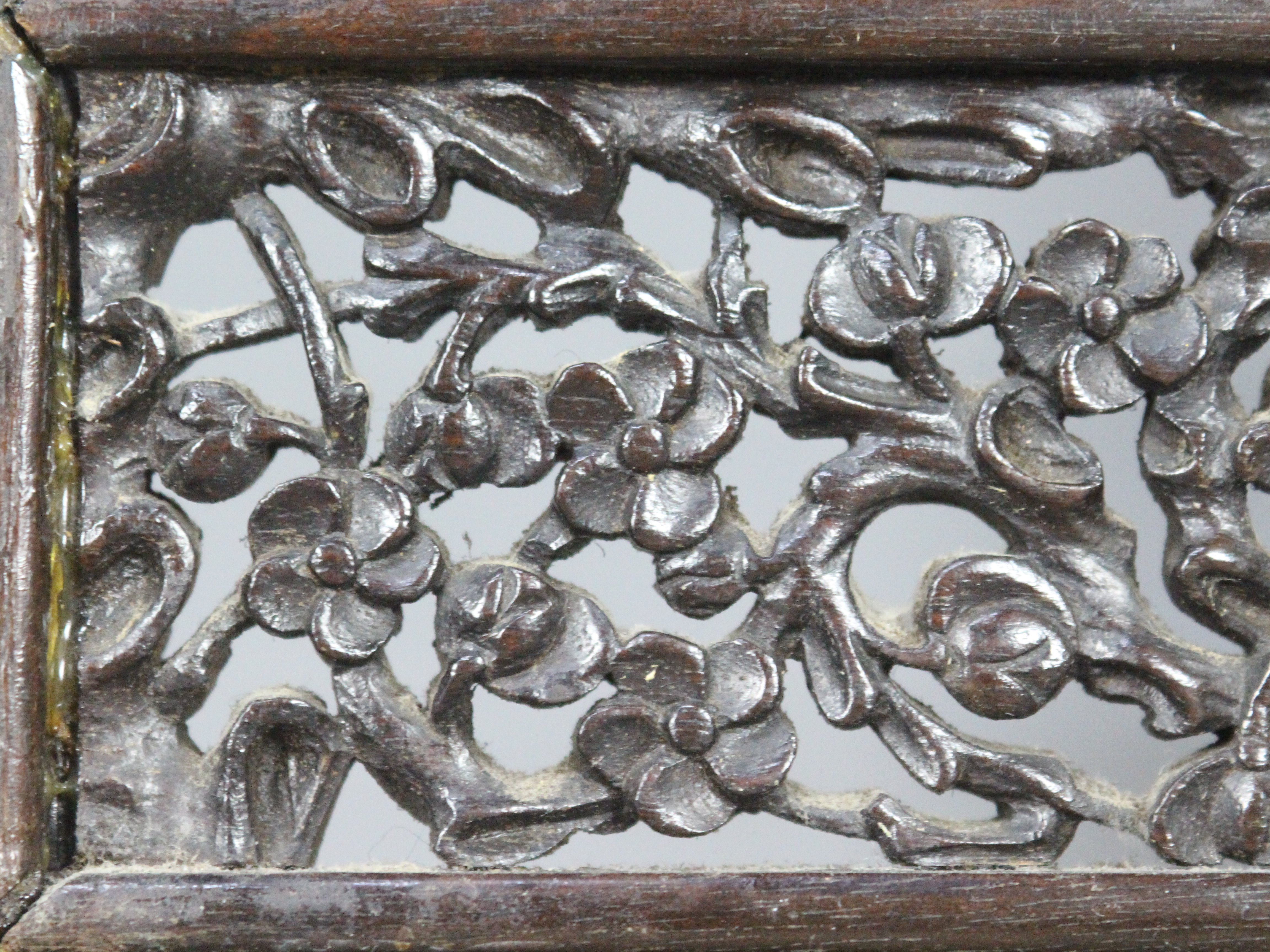 A carved wood and jade table screen, - Image 12 of 12