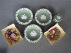 Two Aynsley Orchard Gold trinket dishes marked D Jones and a small quantity of Wedgwood Jasperware.