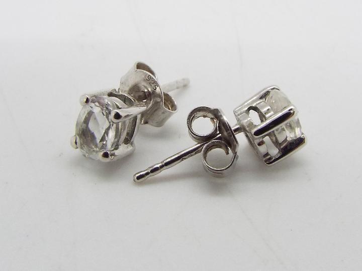 1.18ct White Topaz sterling silver Earrings, design UVCU91 weight 1. - Image 2 of 4