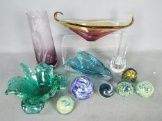 Various glassware, paperweights, vases, bowls, to include Caithness, Baccarat and similar.