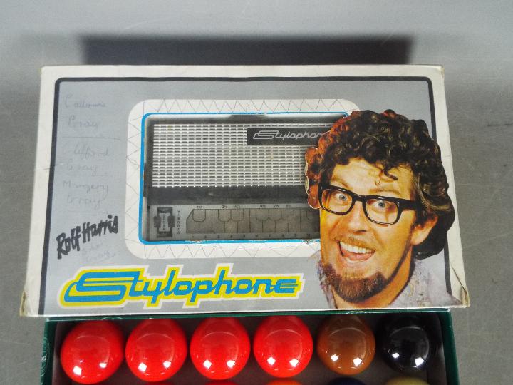 A Boxed Rolf Harris Stylophone with acco - Image 2 of 2