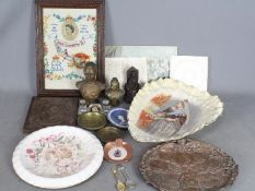A small collection of royal commemorative items, Victorian and later.