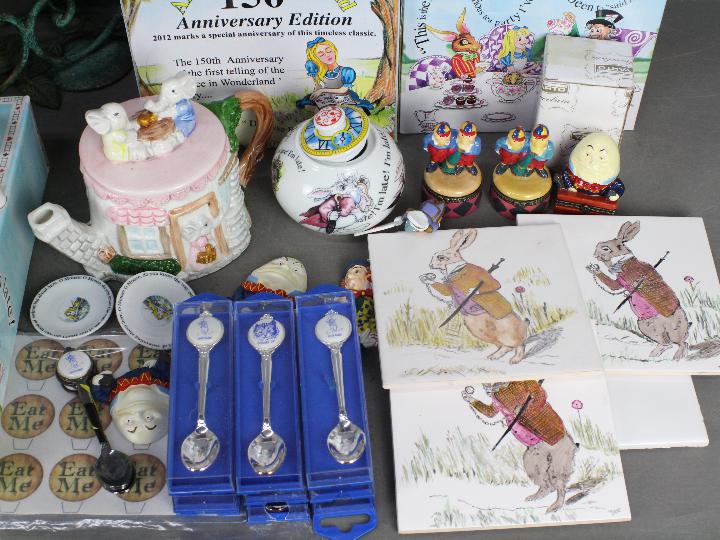 Lot to include Alice In Wonderland themed ceramics and other items, novelty teapots, - Image 4 of 5