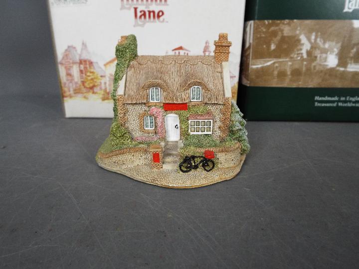 Twelve boxed Lilliput Lane models to include Bear Necessities, Little Scrumpy, The Great Equatorial, - Image 2 of 3