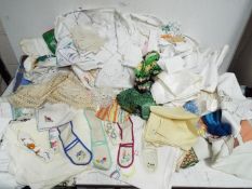 Good Vintage Linen Collection, a large quantity of mixed vintage linen items,