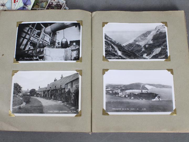 Lot to include cigarette cards, album of postcards with Isle of Wight examples, - Image 5 of 6