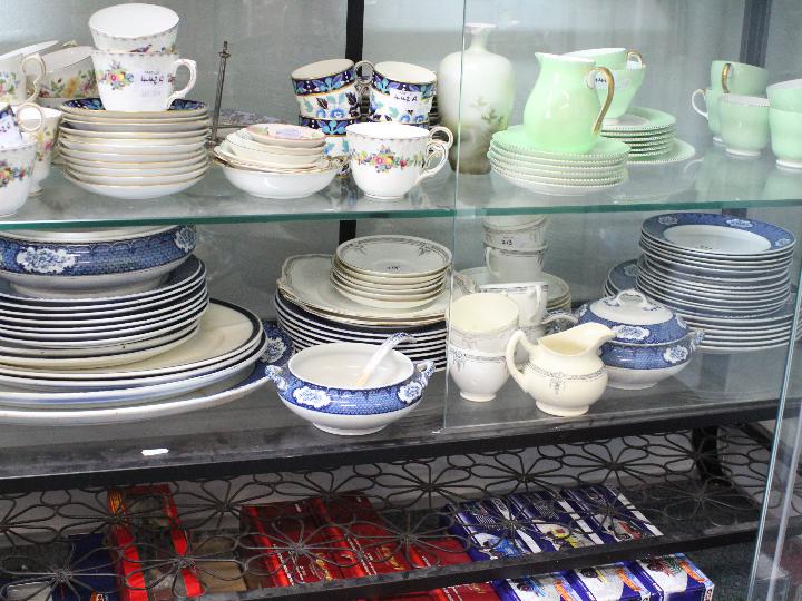 A collection of dinner and tea wares com