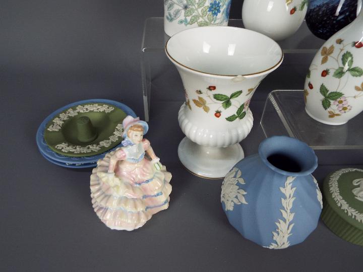 A small collection of decorative ceramics to include Wedgwood Jasperware, - Image 4 of 4