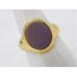 A Victorian 18ct gold carnelian set signet ring, size P½, approximately 8.