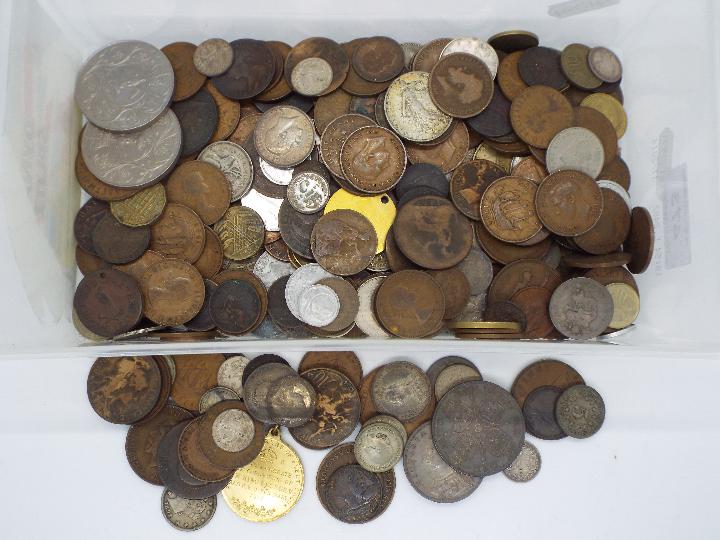 A quantity of UK and foreign coins,