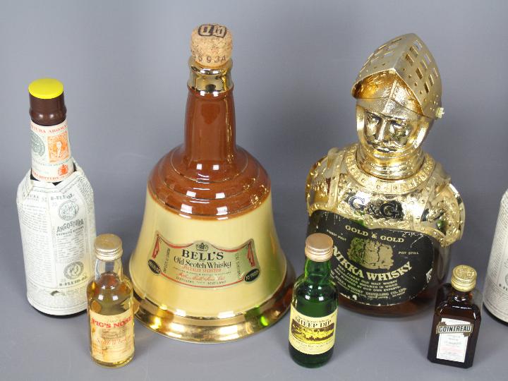 Lot to include a 500ml bottle of Crown Royal whisky 80 proof, 1974, a small quantity of miniatures, - Image 2 of 3