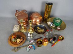 Mixed metalware, treen, trinket boxes and similar.