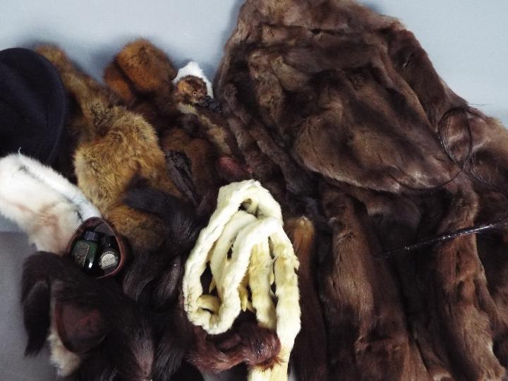 A mink fur jacket approximately 70 cm (l - Image 3 of 3