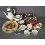 Lot comprising tea wares to include Wedgwood Runnymead, Spode Harrogate, Royal Worcester Regency,