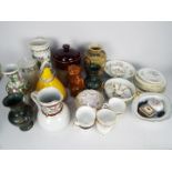 A mixed lot comprising ceramics to include Minton, Wedgwood, Limoges, Chinese,