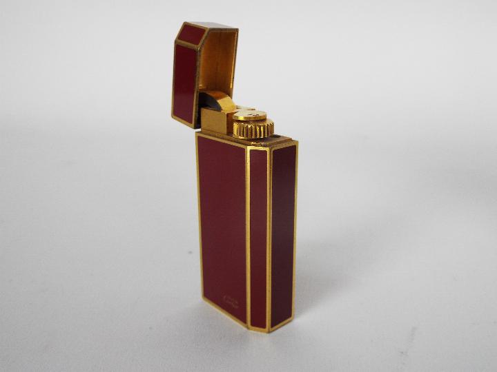 A Must de Cartier Briquet cigarette lighter contained in original box with paperwork. - Image 3 of 6