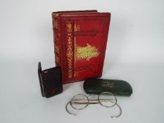 Lot to include a small, faux tortoise shell cigarette case,