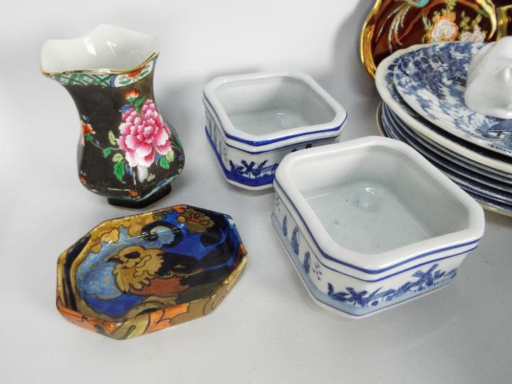 A quantity of mixed ceramics to include Carltonware Rouge Royale, Japanese, blue and white, - Image 2 of 9