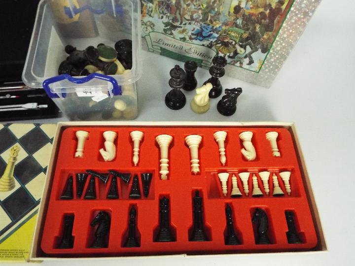 Lot to include factory sealed jigsaw puzzles, a boxed Spears chess set, - Image 2 of 5