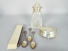 A George V hallmarked silver trinket box (A/F), Birmingham assay 1920,