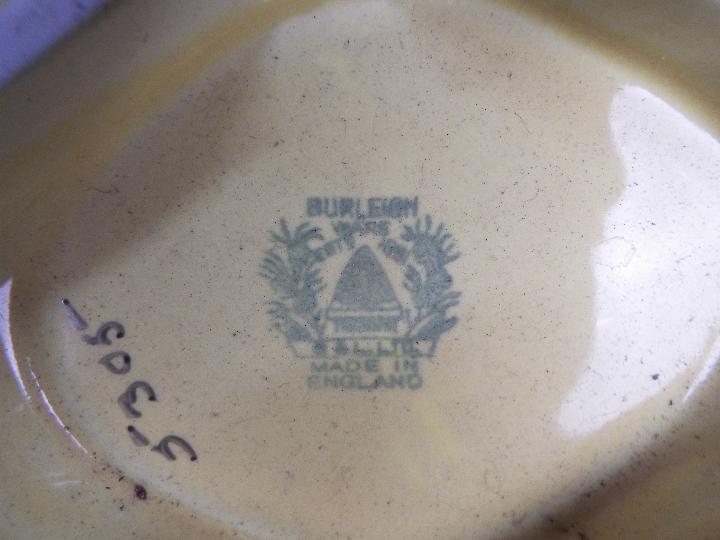 A quantity of Art Deco ceramics to include Wadeheath and other. - Image 6 of 7