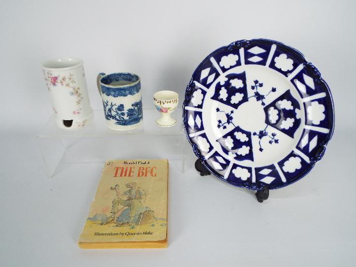 Lot to include a 19th century blue and white cup with underglaze asterisk mark to the base,