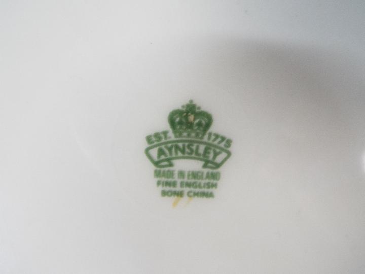 Lot comprising tea wares to include Wedgwood Runnymead, Spode Harrogate, Royal Worcester Regency, - Image 5 of 5