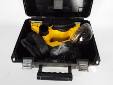 DeWalt - A 240v electric planer, model D