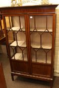 Edwardian mahogany display cabinet, 94cm wide, 153cm high, and 37cm deep.