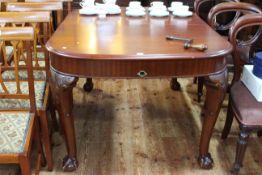 Victorian mahogany style extending dining table with single leaf,