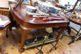 Victorian mahogany style extending dining table with single leaf,