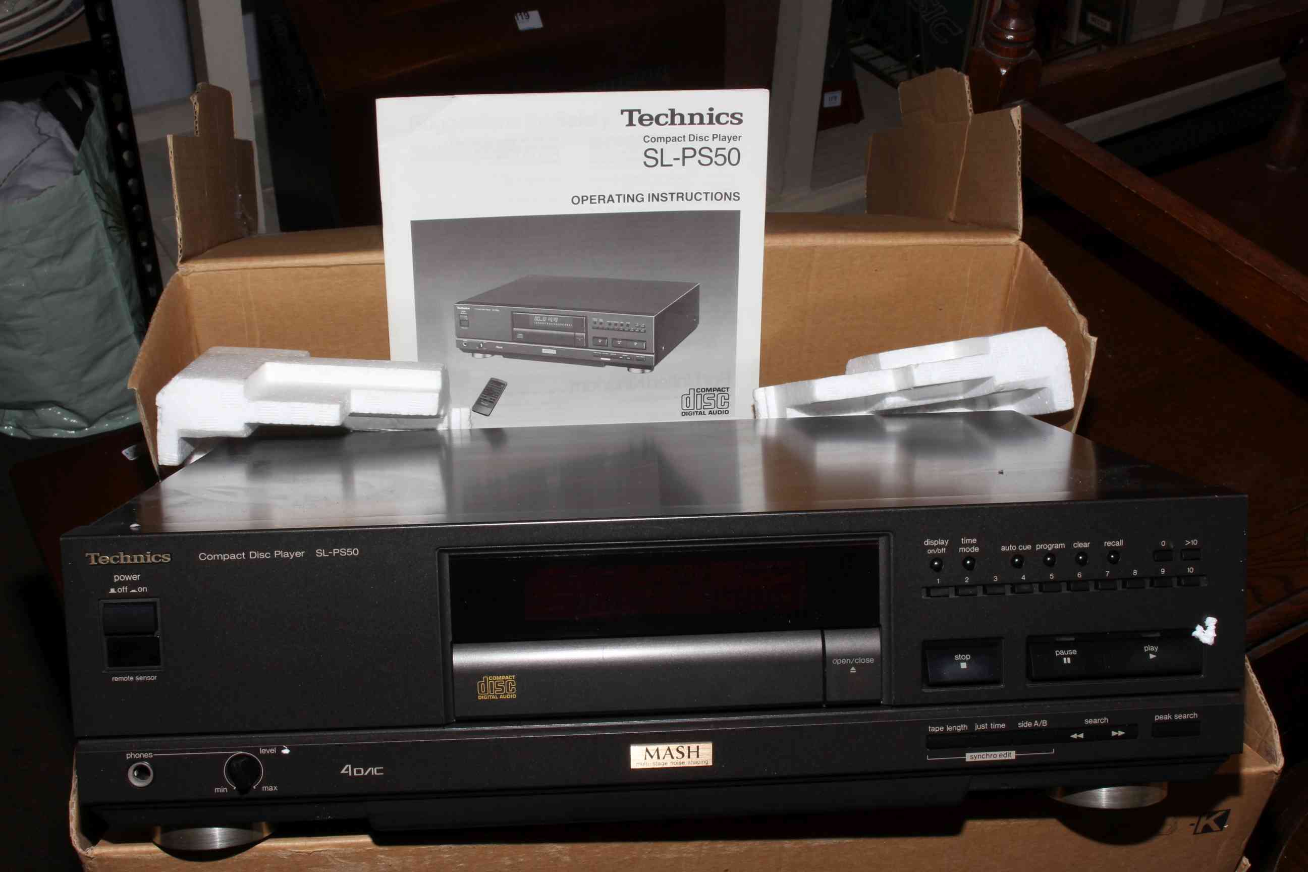 Technics and Bang & Olufsen hi-fi equipment comprising Beocentre 2200, Technics CD players SL-PS50, - Image 5 of 5